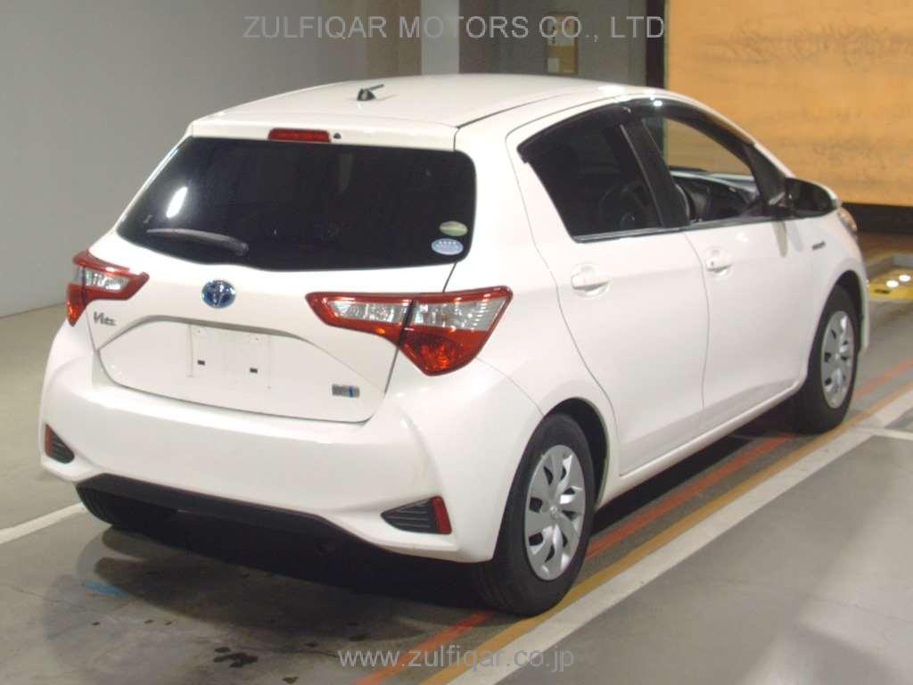 TOYOTA VITZ 2019 Image 2