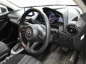 MAZDA DEMIO 2019 Image 5