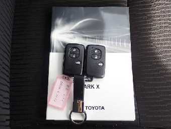 TOYOTA MARK X 2018 Image 9