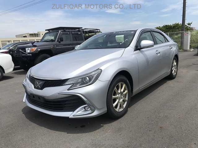 TOYOTA MARK X 2018 Image 19