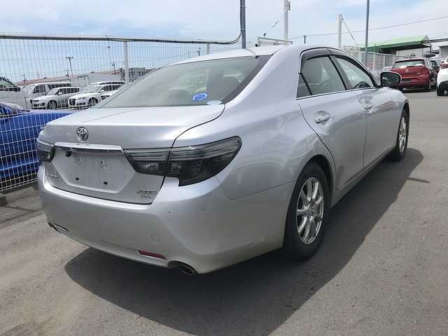 TOYOTA MARK X 2018 Image 20