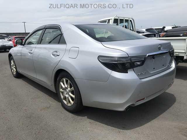 TOYOTA MARK X 2018 Image 21