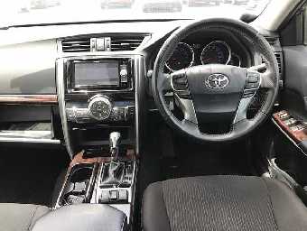 TOYOTA MARK X 2018 Image 14