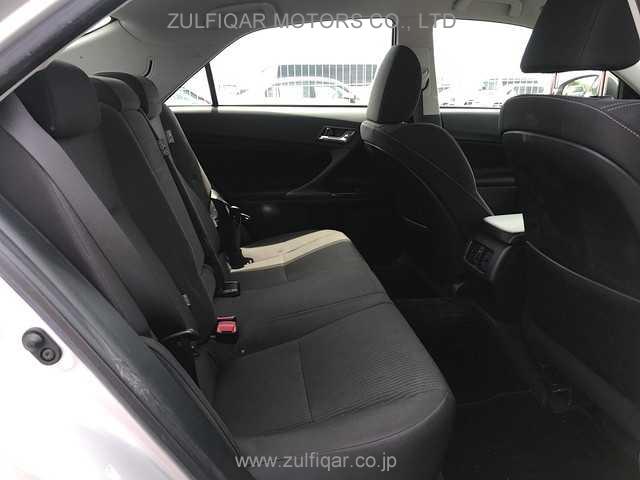 TOYOTA MARK X 2018 Image 24