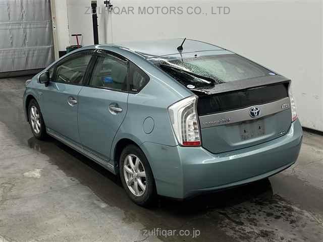 TOYOTA PRIUS PHV 2013 Image 2