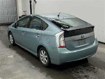TOYOTA PRIUS PHV 2013 Image 2