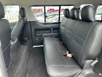 TOYOTA HIACE BUS 2013 Image 9
