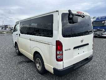 TOYOTA HIACE 2018 Image 11