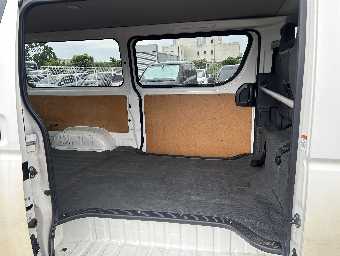 TOYOTA HIACE 2018 Image 14