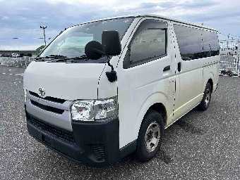 TOYOTA HIACE 2018 Image 8