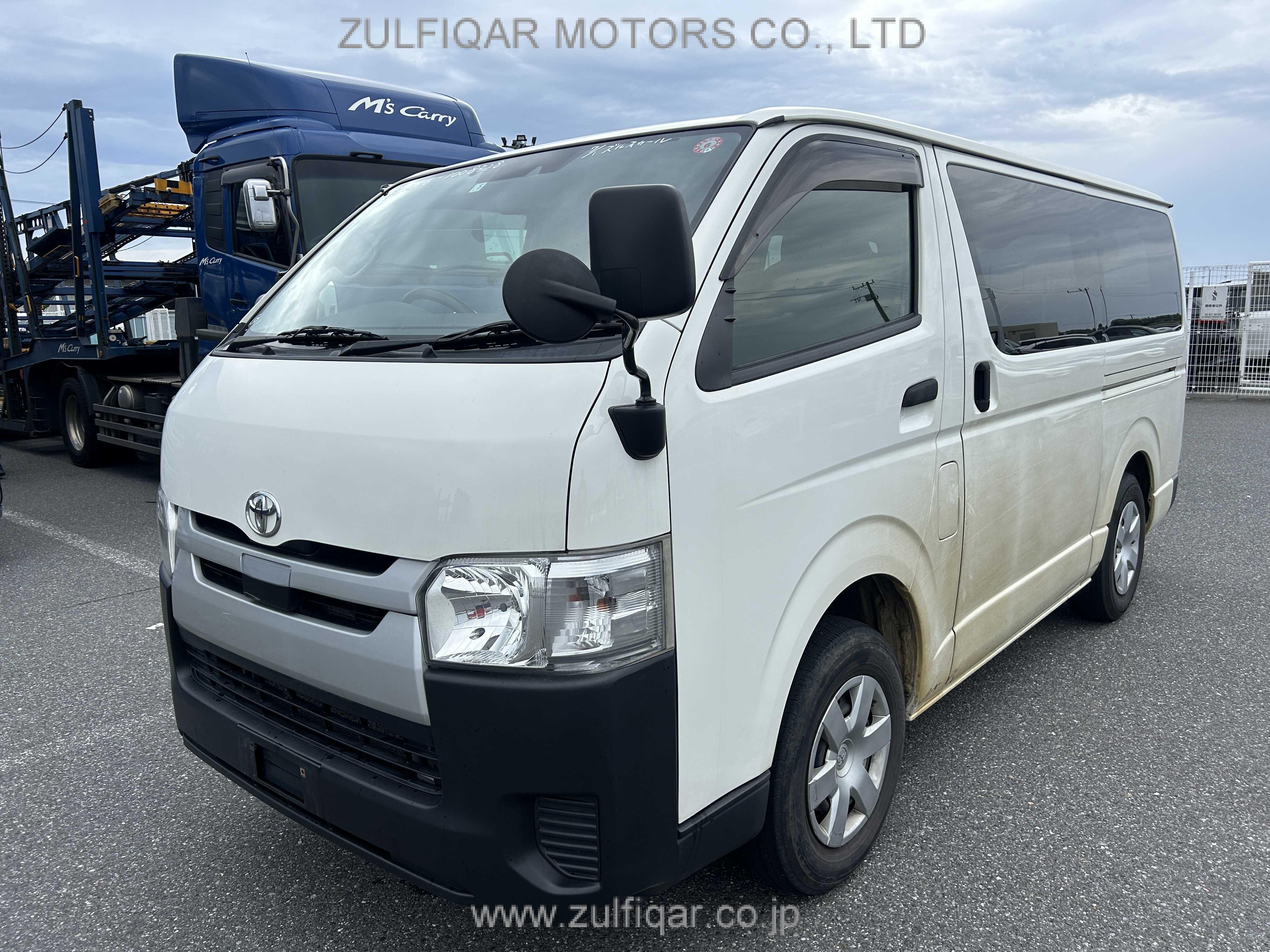 TOYOTA HIACE 2018 Image 9