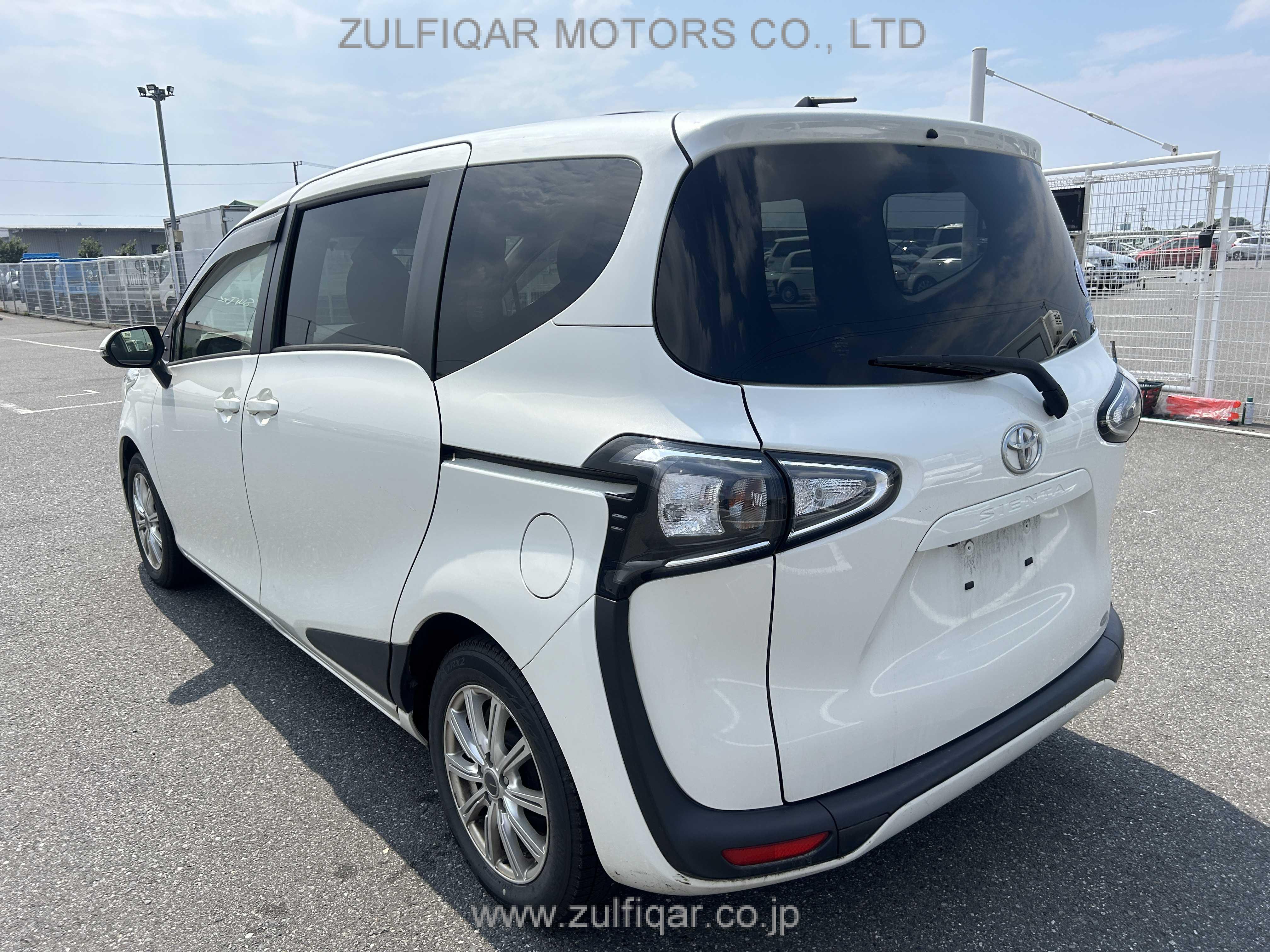 TOYOTA SIENTA 2019 Image 12