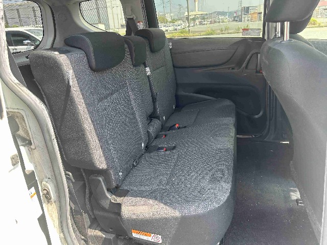 TOYOTA SIENTA 2019 Image 21