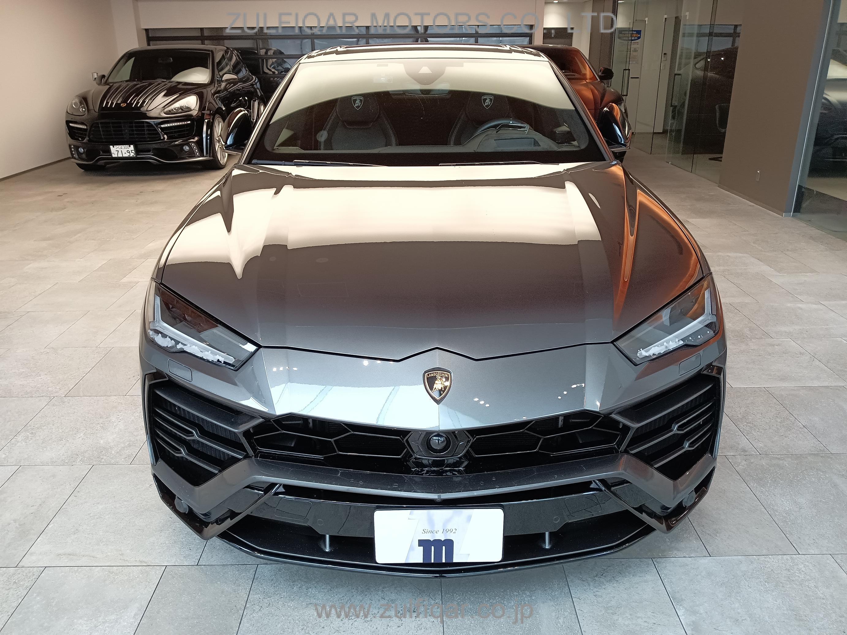 LAMBORGHINI URUS 2019 Image 2