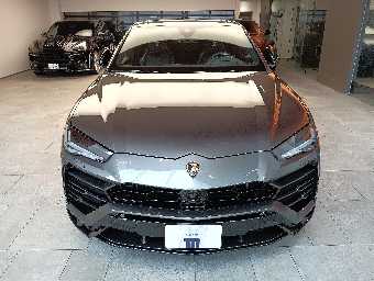 LAMBORGHINI URUS 2019 Image 2