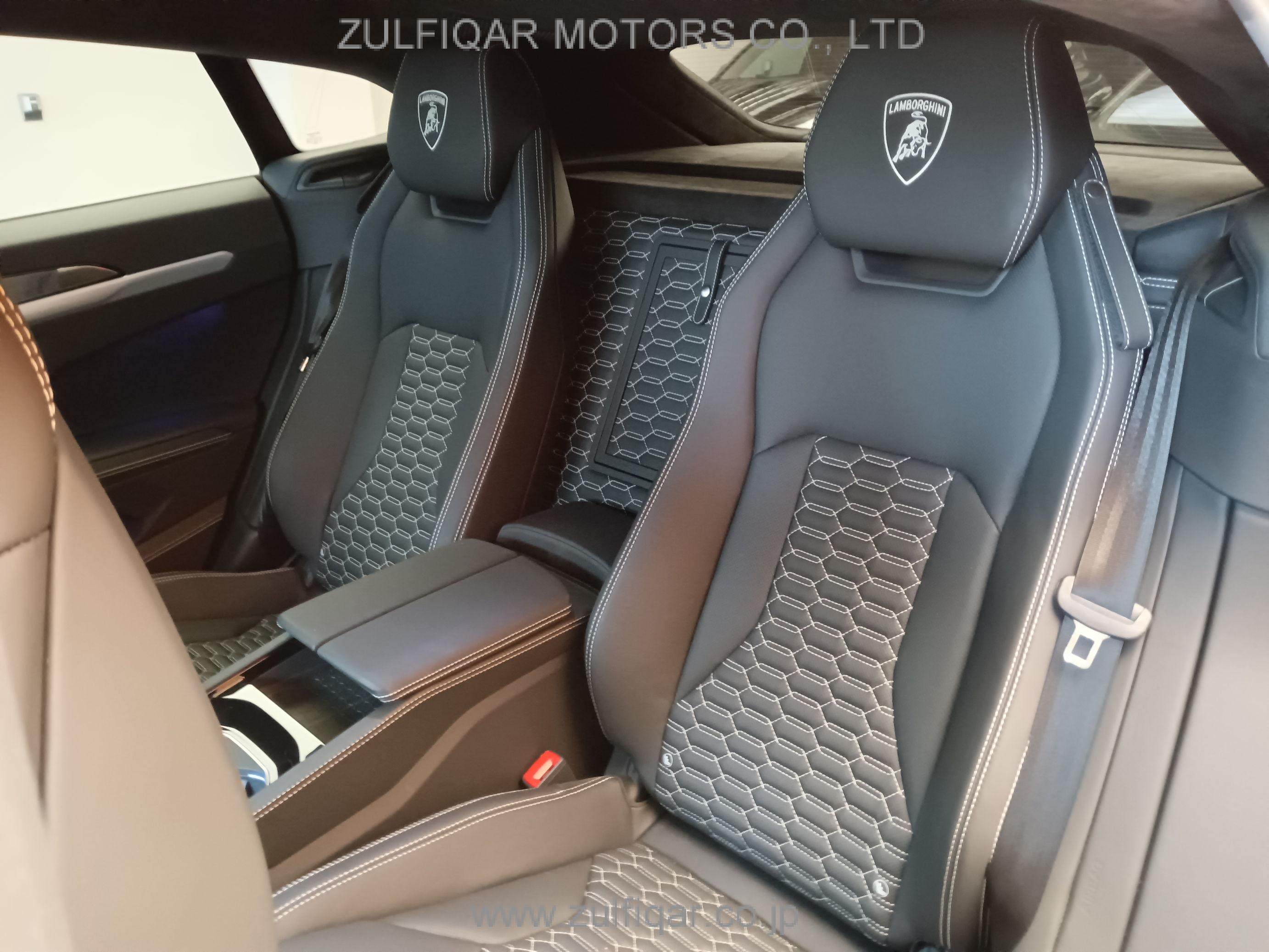 LAMBORGHINI URUS 2019 Image 28