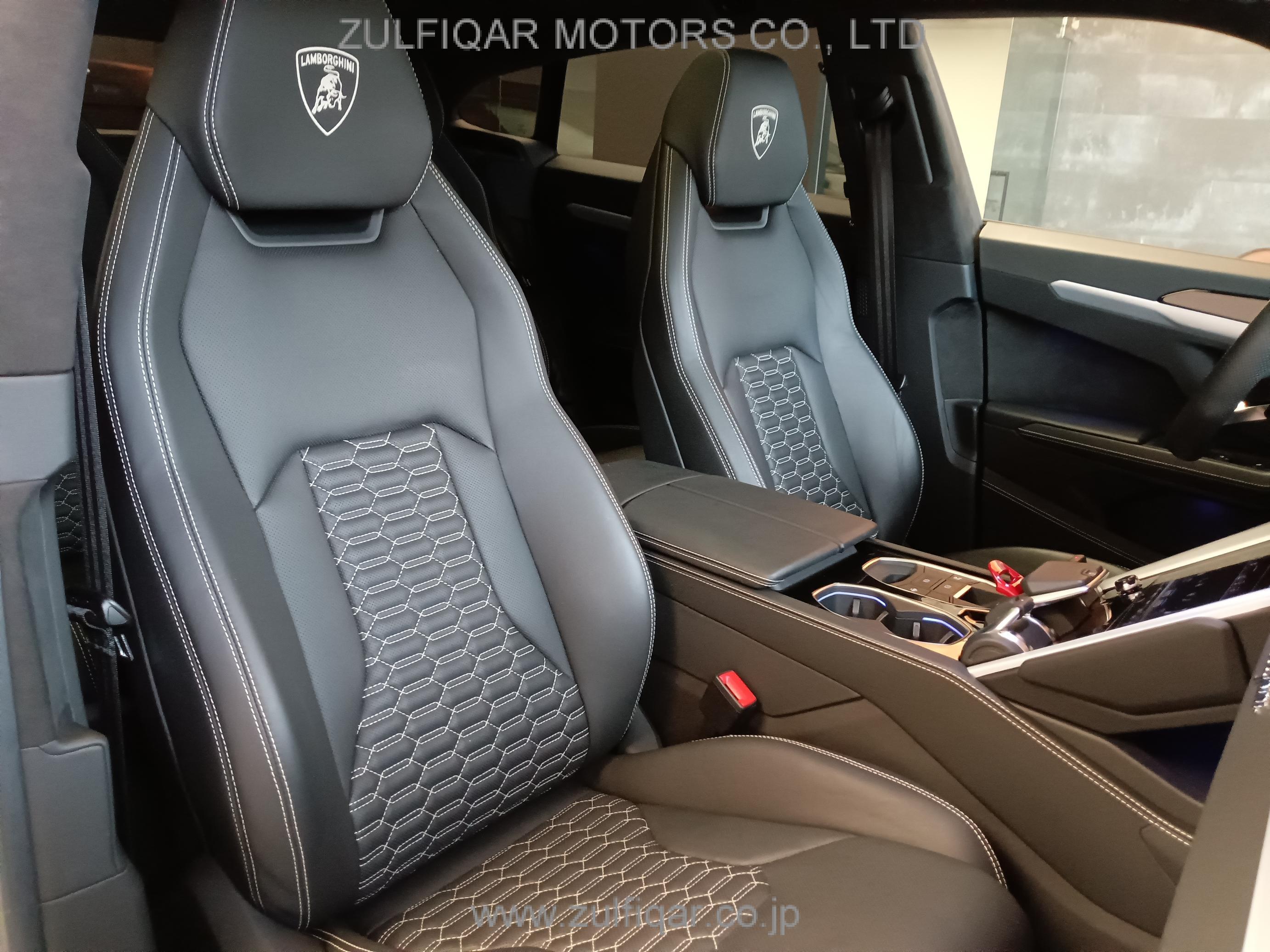 LAMBORGHINI URUS 2019 Image 38