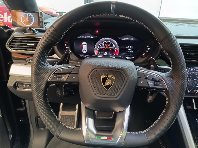 LAMBORGHINI URUS 2019 Image 50