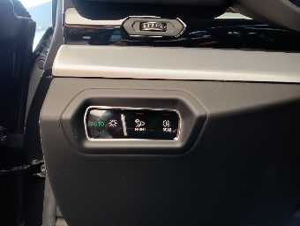 LAMBORGHINI URUS 2019 Image 45