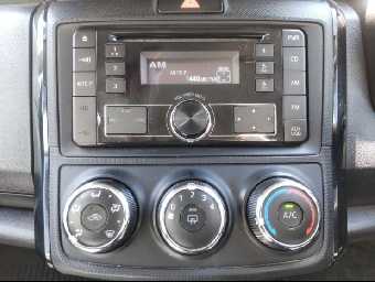 TOYOTA COROLLA AXIO 2019 Image 9