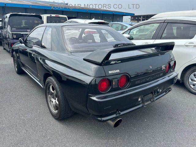 NISSAN SKYLINE 1989 Image 10