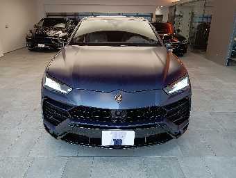 LAMBORGHINI URUS 2022 Image 2