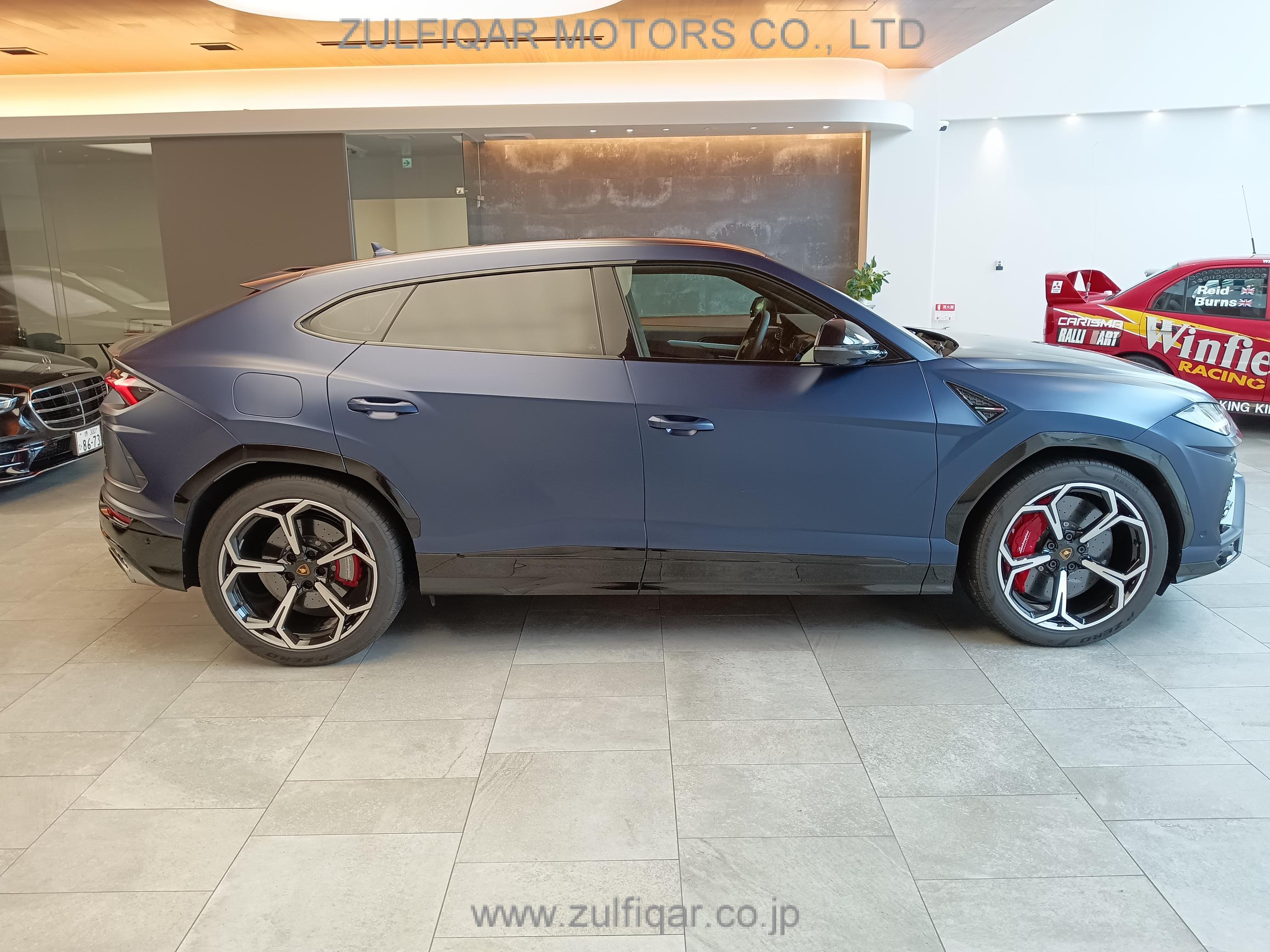 LAMBORGHINI URUS 2022 Image 4