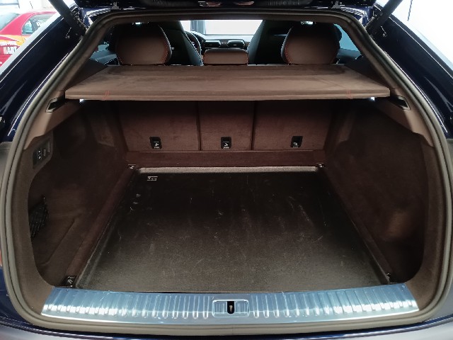 LAMBORGHINI URUS 2022 Image 33