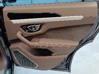 LAMBORGHINI URUS 2022 Image 32