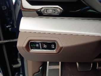 LAMBORGHINI URUS 2022 Image 48