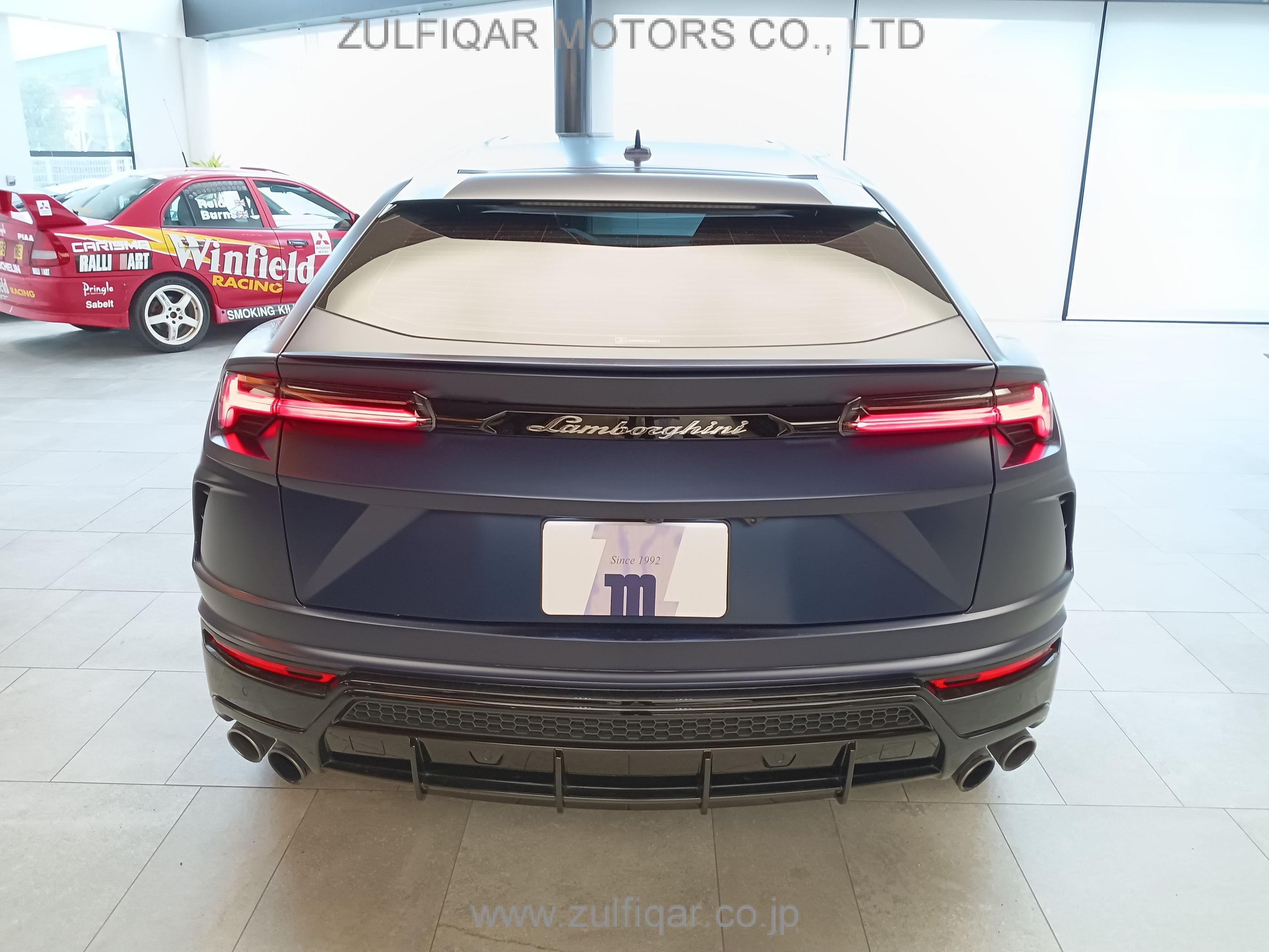 LAMBORGHINI URUS 2022 Image 8