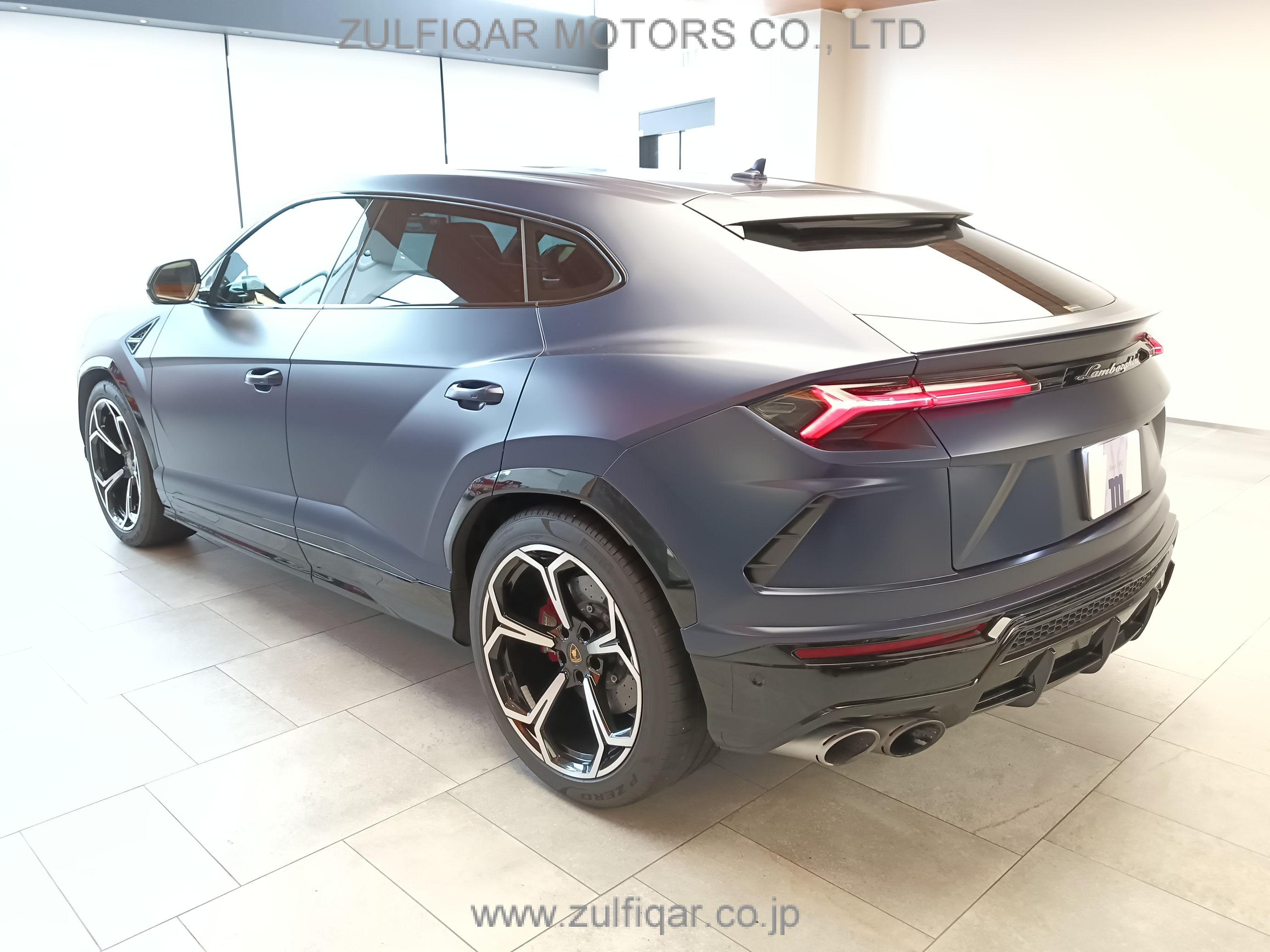 LAMBORGHINI URUS 2022 Image 9