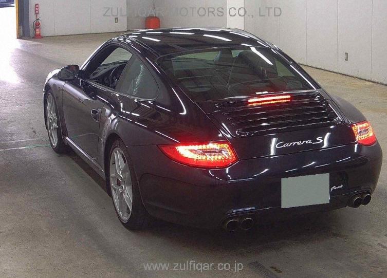 PORSCHE 911 2010 Image 2