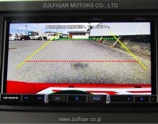 HONDA N-BOX CUSTOM 2020 Image 11