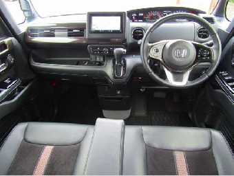 HONDA N-BOX CUSTOM 2020 Image 3