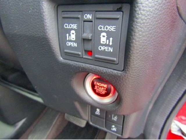 HONDA N-BOX CUSTOM 2020 Image 22