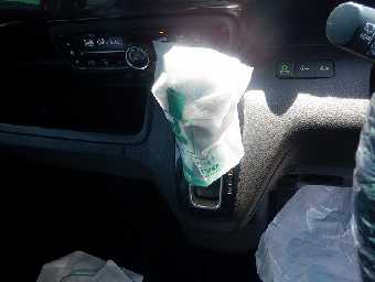 HONDA N-BOX CUSTOM 2020 Image 31