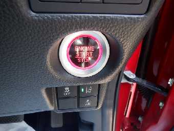 HONDA N-BOX CUSTOM 2020 Image 33