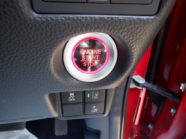 HONDA N-BOX CUSTOM 2020 Image 39