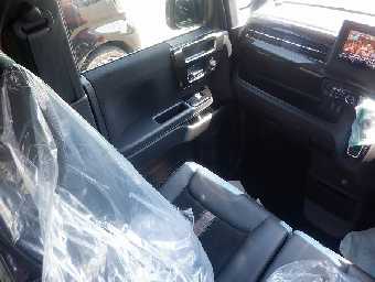 HONDA N-BOX CUSTOM 2020 Image 35