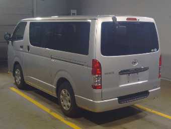 TOYOTA HIACE 2019 Image 4
