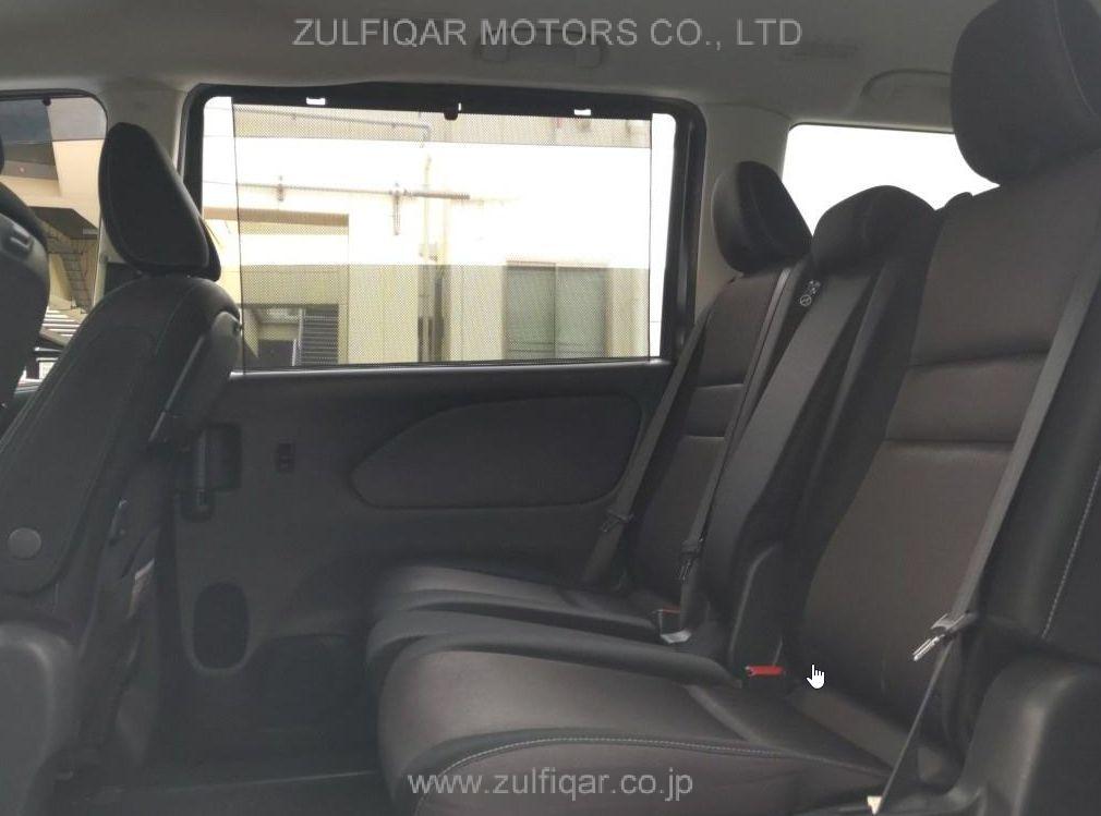 NISSAN SERENA 2017 Image 6