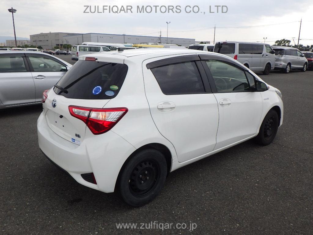 TOYOTA VITZ 2019 Image 30