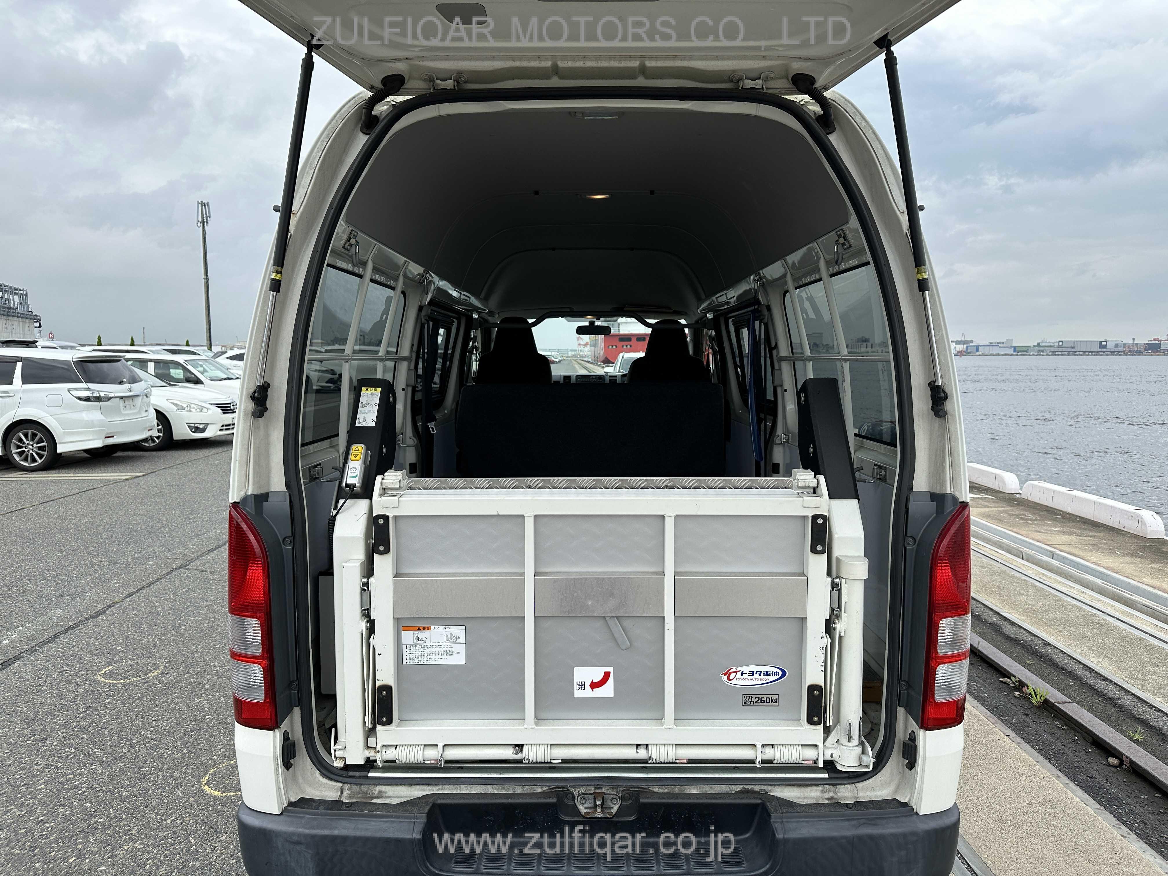 TOYOTA HIACE 2016 Image 25