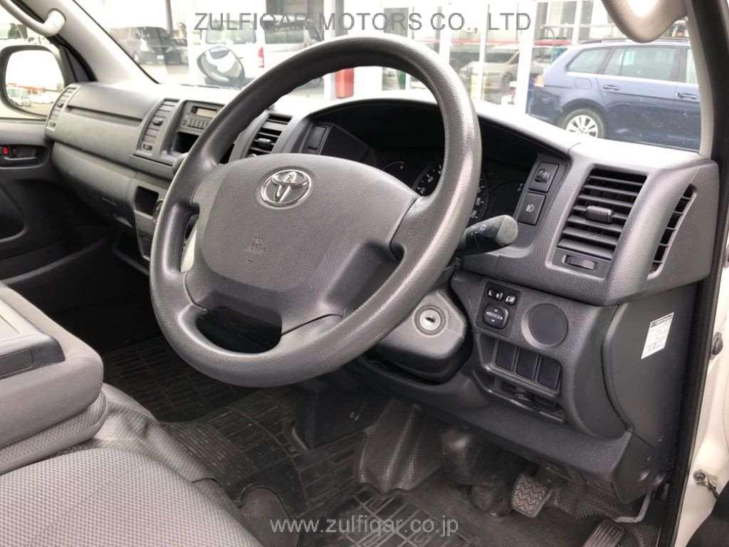 TOYOTA HIACE 2016 Image 5