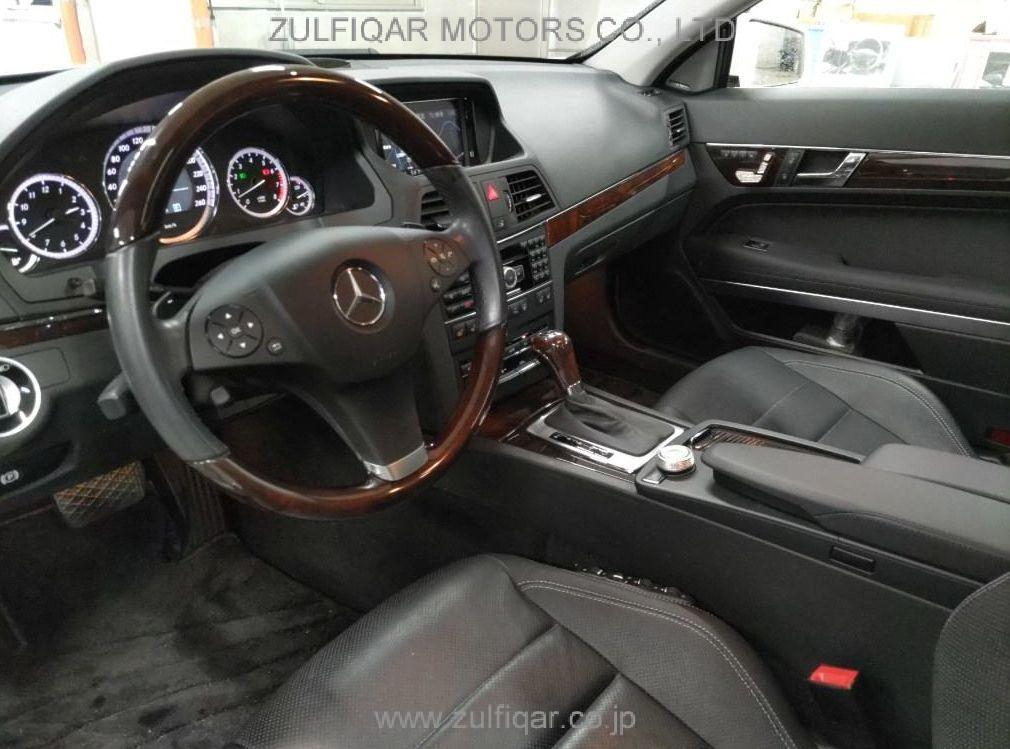 MERCEDES BENZ E CLASS 2010 Image 3