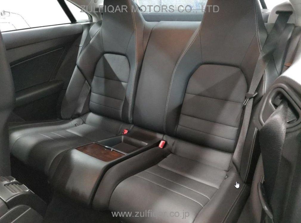 MERCEDES BENZ E CLASS 2010 Image 6