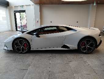 LAMBORGHINI HURACAN 2019 Image 12