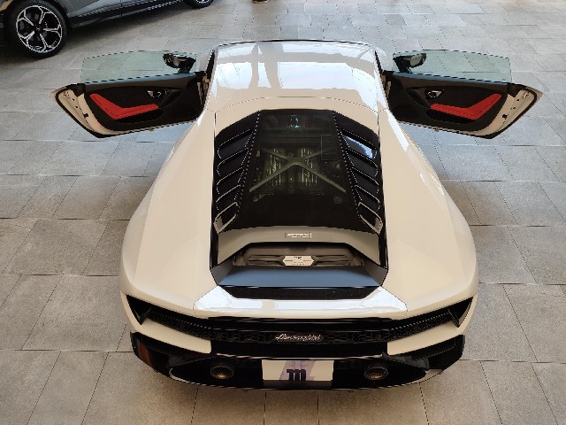 LAMBORGHINI HURACAN 2019 Image 25