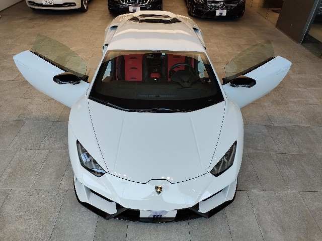 LAMBORGHINI HURACAN 2019 Image 28